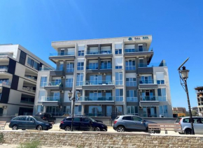 Apartament Mamaia prima linie la mare